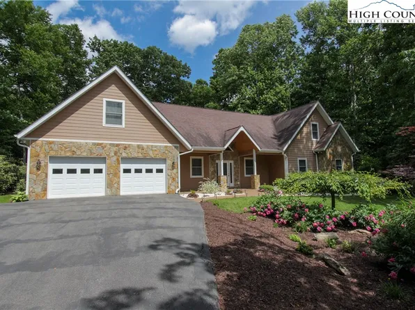 361 Fairway Oaks Drive, West Jefferson, NC 28694