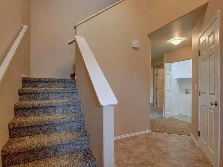 8936 Mast Cir — Photo 11