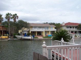 14 Catalina Dr, Rockport, TX 78382