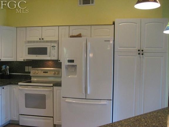 3rd image of 1141 SW 28th St