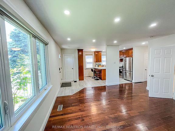 4th image of 52 Glen Cameron Rd