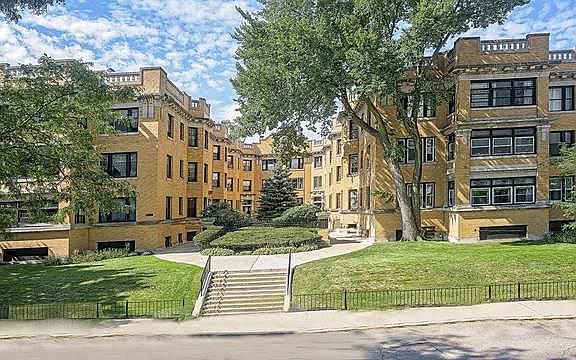 4th image of 4822 S Dorchester Ave APT 2
