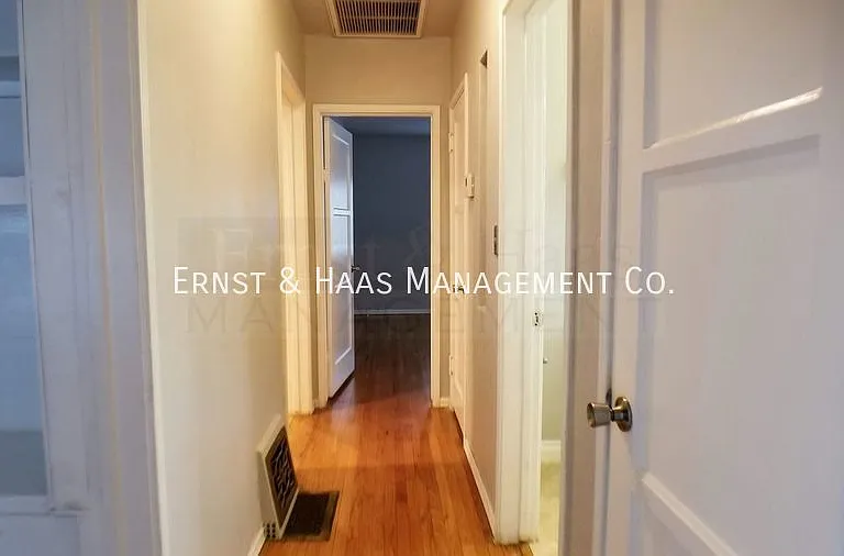 4224 Maury Ave — Photo 18