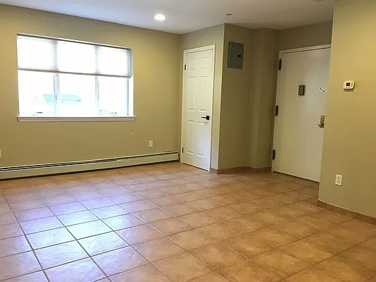 Rented by NY Space Finders Inc. | media 31