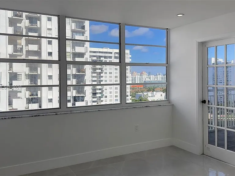 18051 Biscayne Blvd #1601 — Photo 17