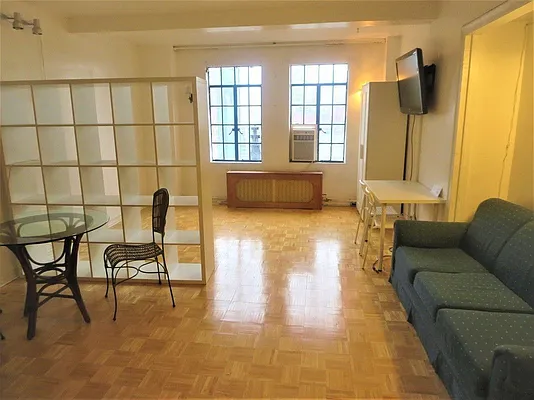 Rented by Sido New York LLC | media 13