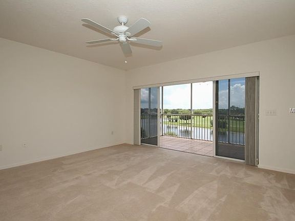 4th image of 1200 Country Club Dr APT 5201