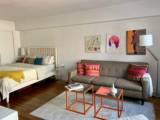 Rented by Compass | media 19