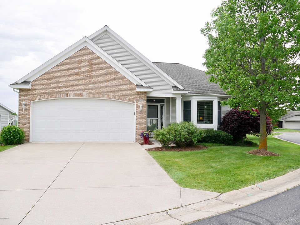 1st image of 30 Princeton Ct