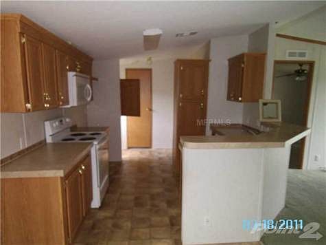 4th image of 1473 SE Plum Dr