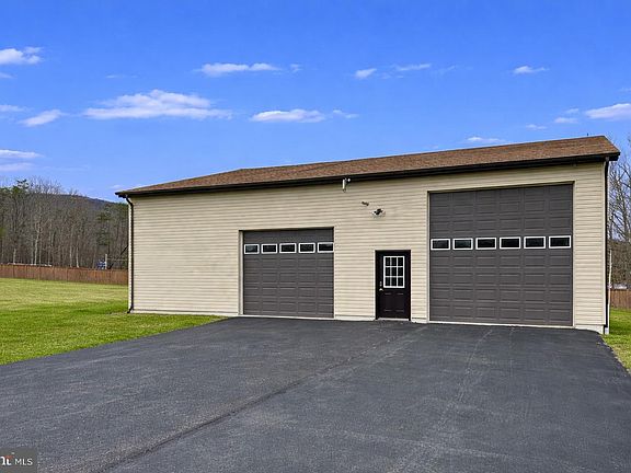 4th image of 14001 Rolling Oak Dr