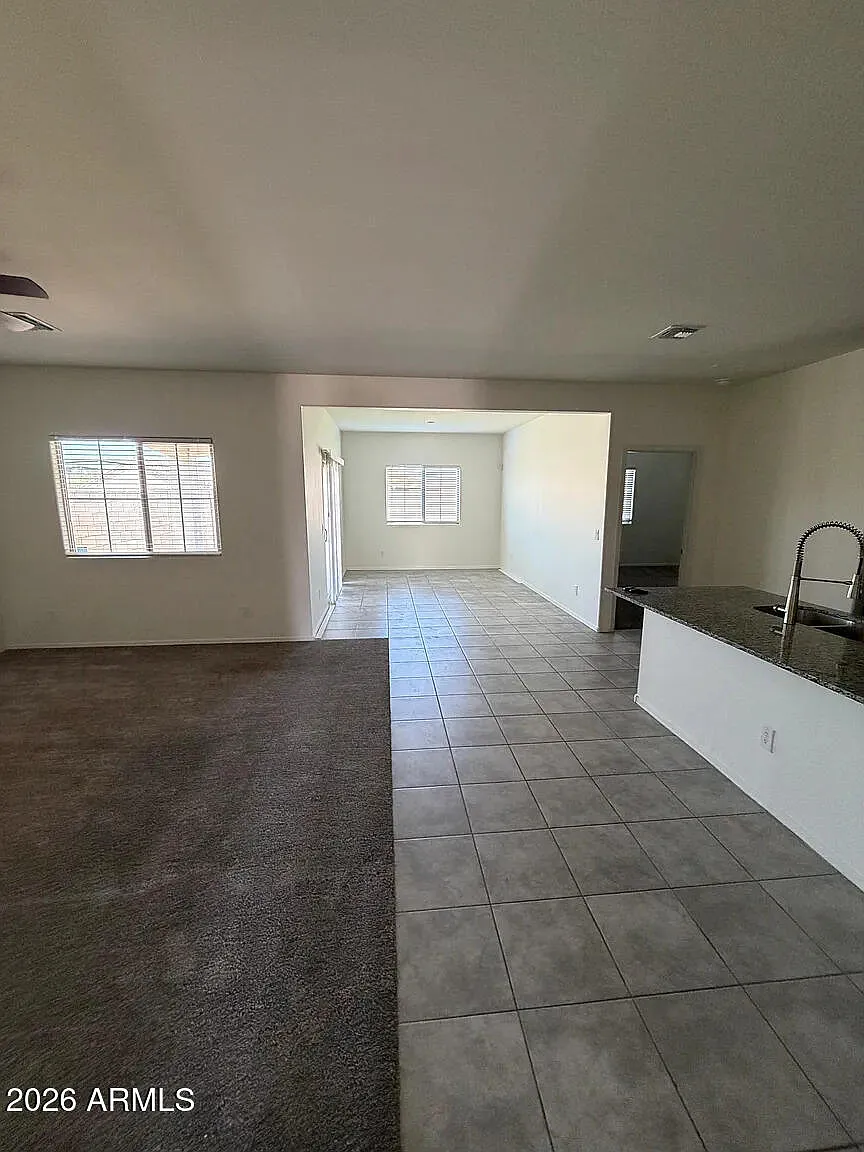 4 bed, 2.0 bath, 1915 sqft, $2,500 — Photo 3