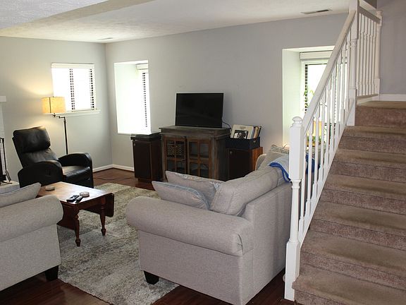 4th image of 500 Laketower Dr Unit 100