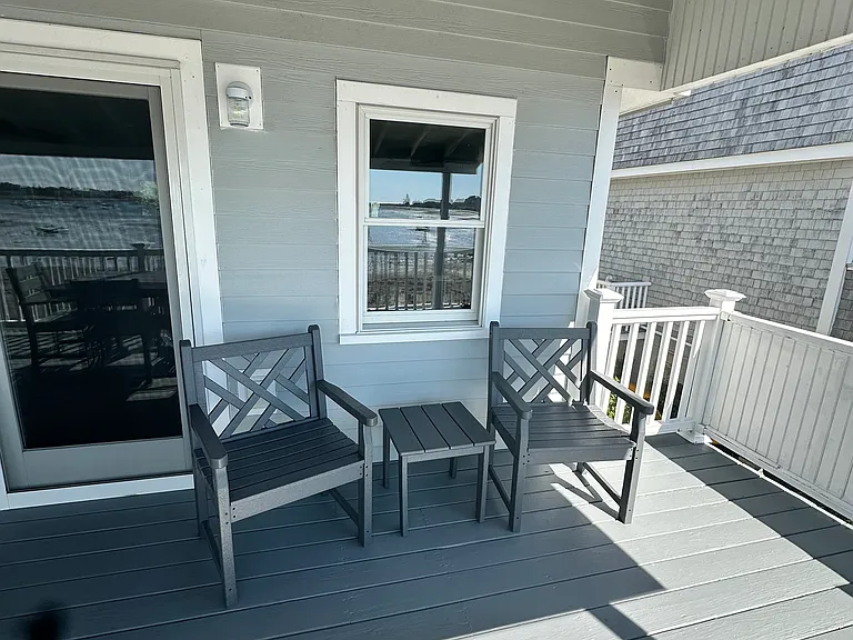 Beach side Porch with extra Chairs