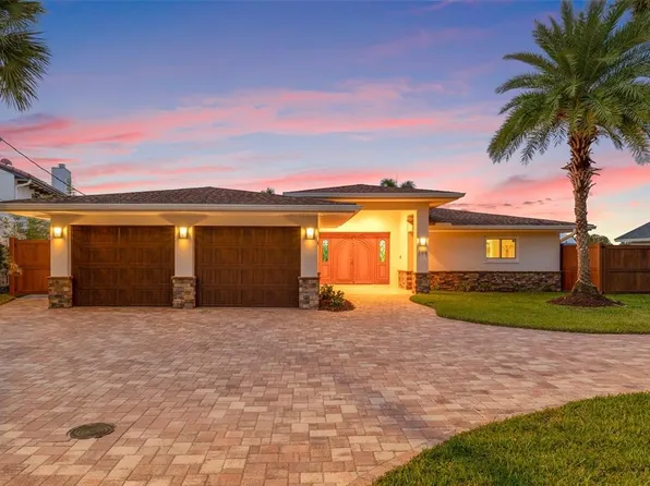 699 34th Ave NE, Saint Petersburg, FL 33704