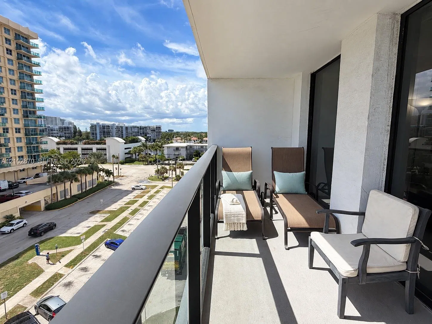 Catania Condo — Photo 2