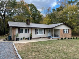 669 S South Edwards Rd, Siler City, NC 27344
