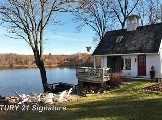 6077 S Shore Dr, Holly, MI