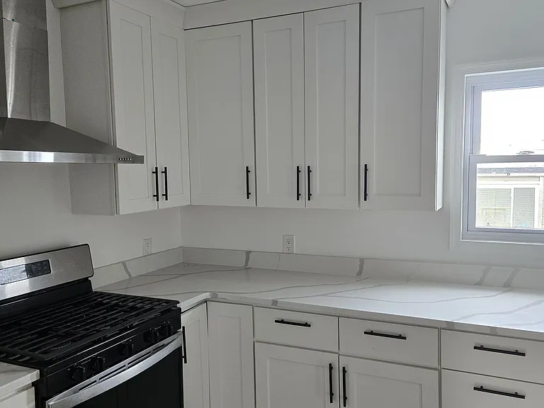 39 Union St — Photo 1