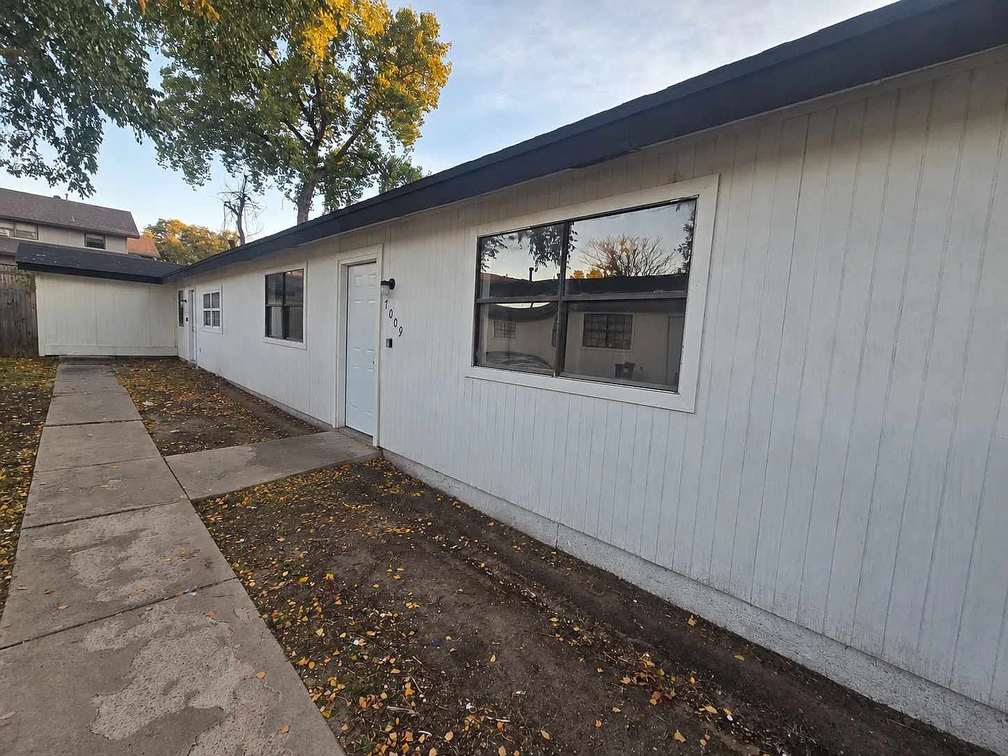2 bed, 945 sqft, $995 — Photo 3