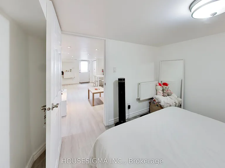 152 Linsmore Cres #LOWER — Photo 10