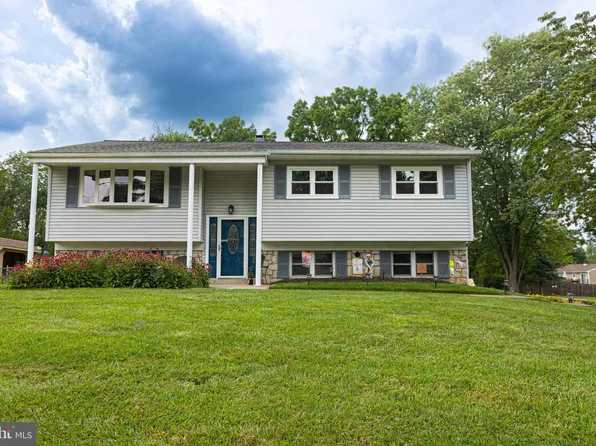 1290 Ellwanger Dr, Phoenixville, PA 19460