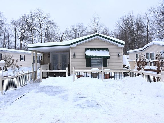 3rd image of 10405 Circle E #35