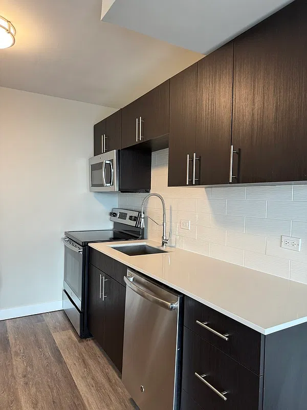 Studio, 1.0 bath, 530 sqft, $2,270 — Photo 3