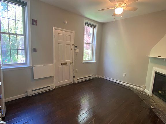 4th image of 1206 Lantern Sq