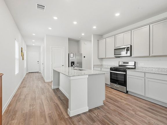 5th image of 1230 Point Lookout Dr