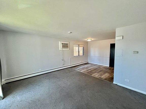 4th image of 10604 Oak Tree Dr
