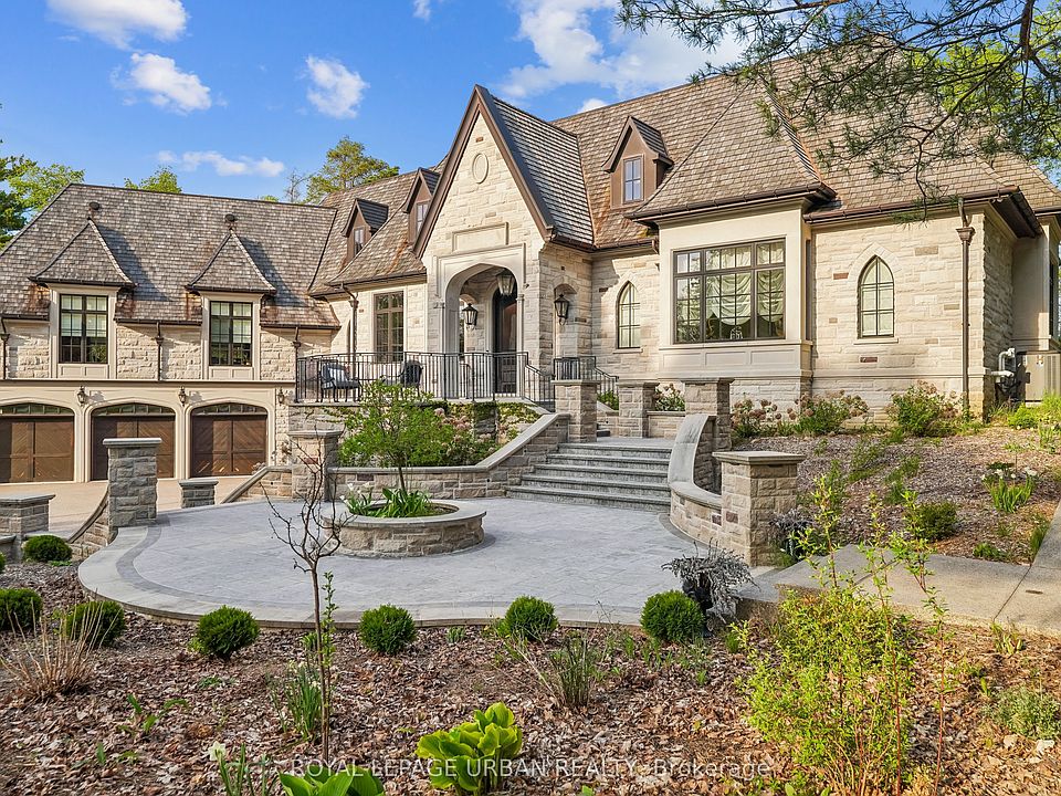 1st image of 105 King Hills Ln