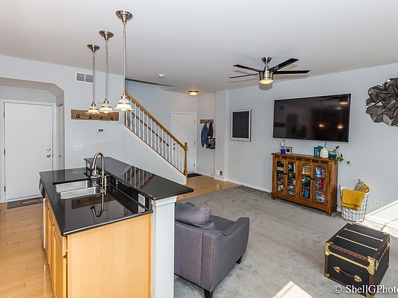 5th image of 25033 Clare Cir