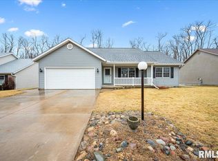 914 S Johanson Rd, Peoria, IL 61607