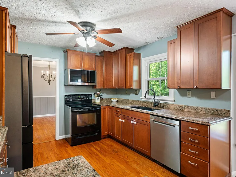 127 Pilgrim Cv — Photo 9