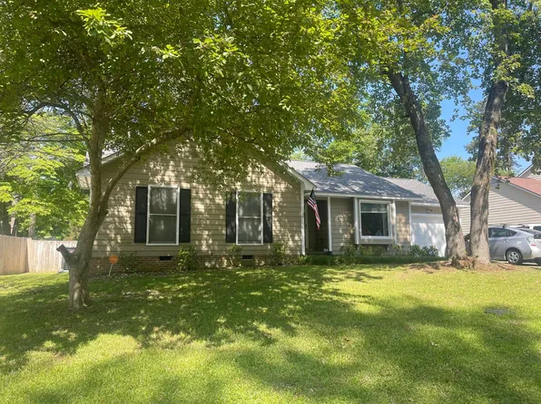 369 Bahama Loop, Fayetteville, NC 28314
