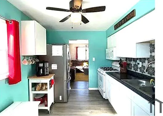 1135 Lexington Pkwy — Photo 8