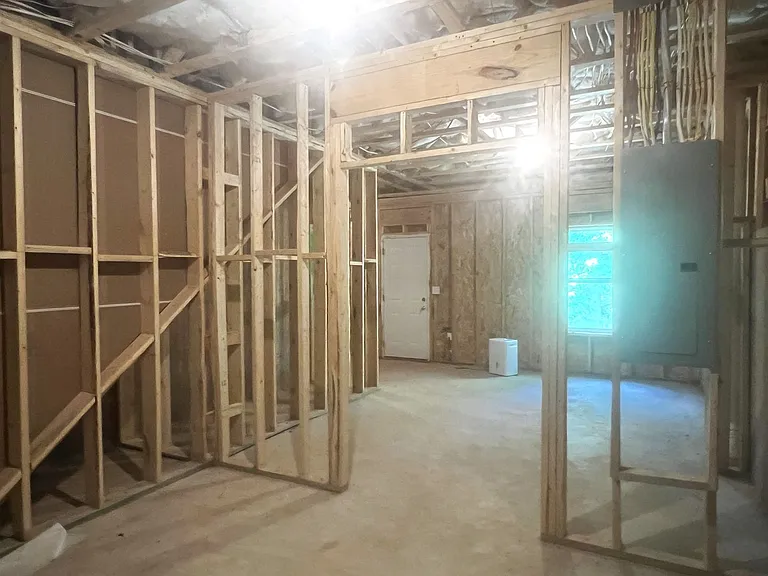 431 Camella Cir — Photo 28