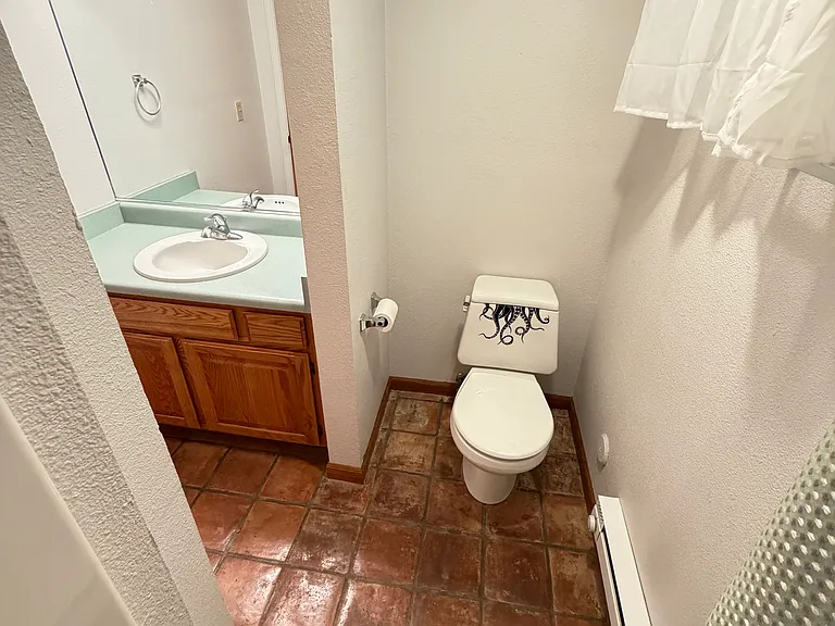 323 N Leroux St #C — Photo 28
