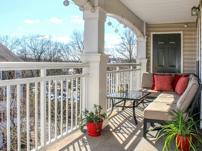 5108 Donovan Dr #408 — Photo 6