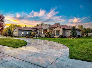 1004 W Oceano Bello Dr, Eagle, ID 83616