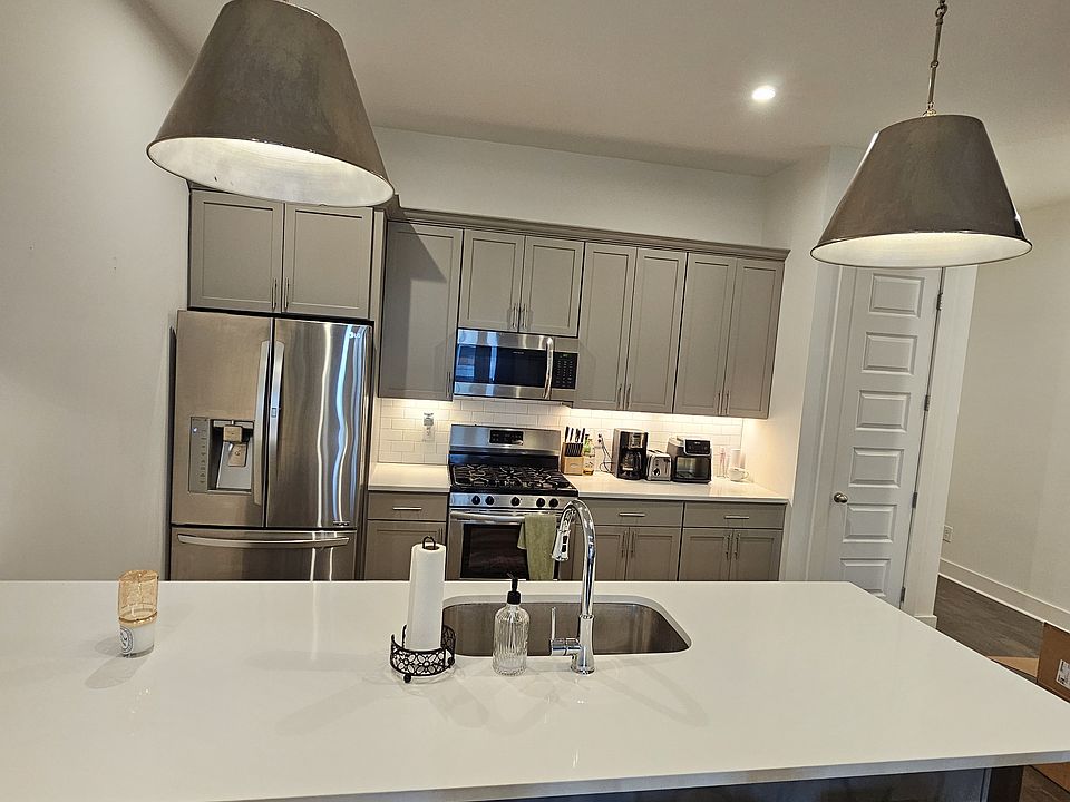 Lovely kitchen with modern finishes