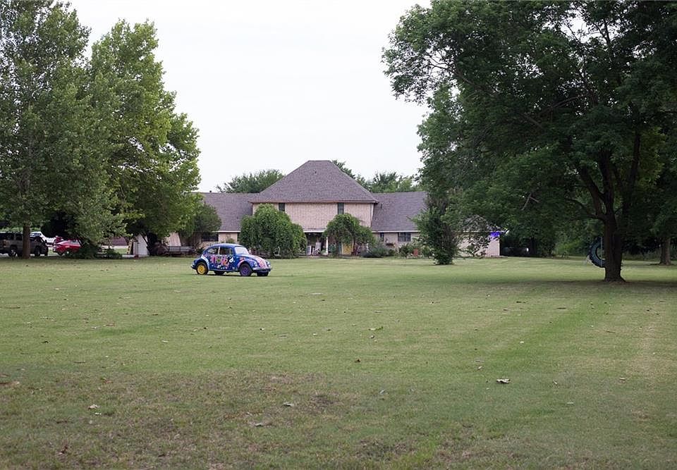 1st image of 2300 Jamie Dr