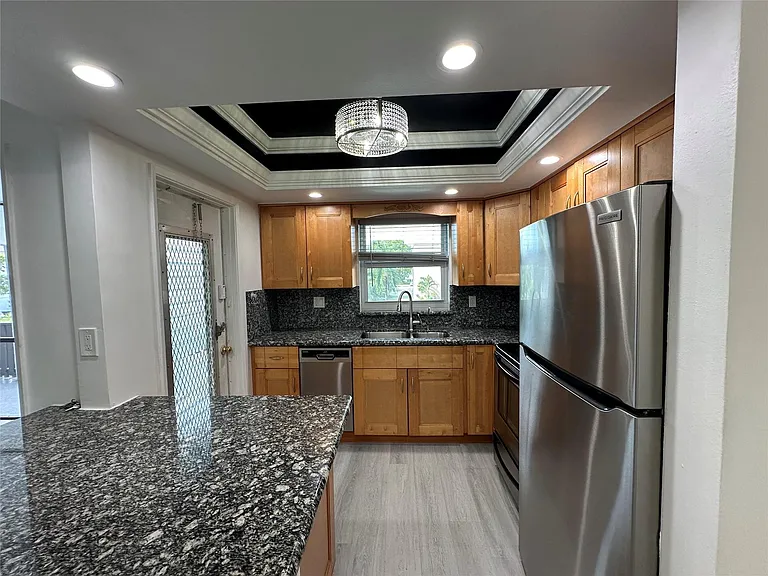 651 Pine Dr — Photo 13