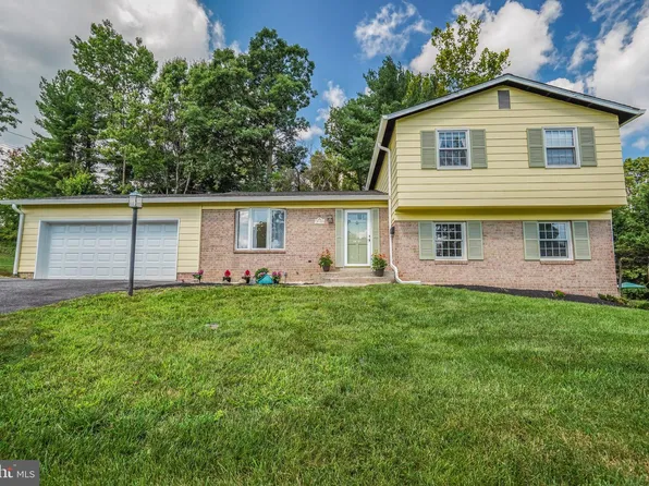 9708 Laconia Dr, Hyattsville, MD 20783