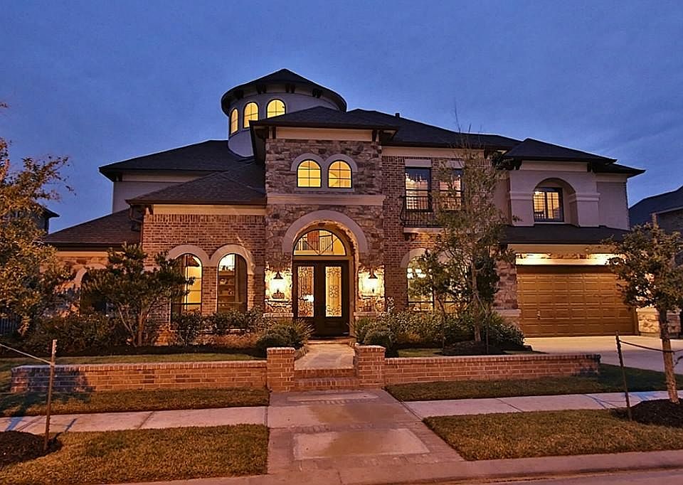 1st image of 18903 Cove Bend Ln
