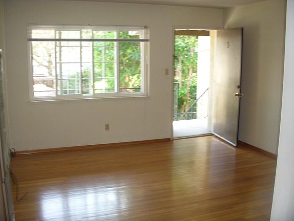 2nd image of 740 Palo Alto Ave