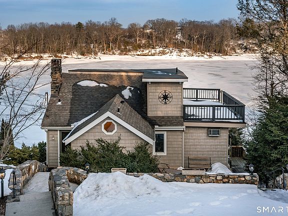 5th image of 49 Lake Drive South