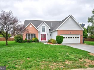 101 Suffolk Cir, Stephens City, VA