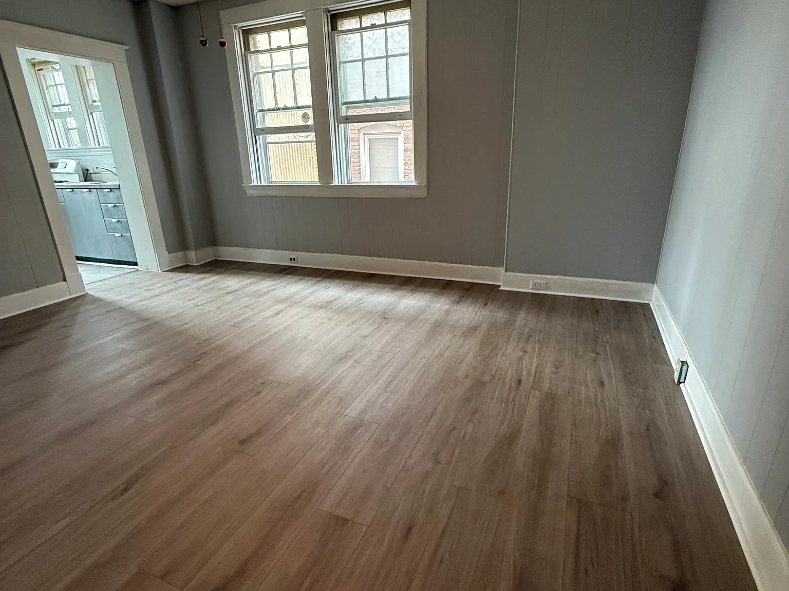 4 bed, 1.5 bath, 1856 sqft, $2,200 — Photo 4